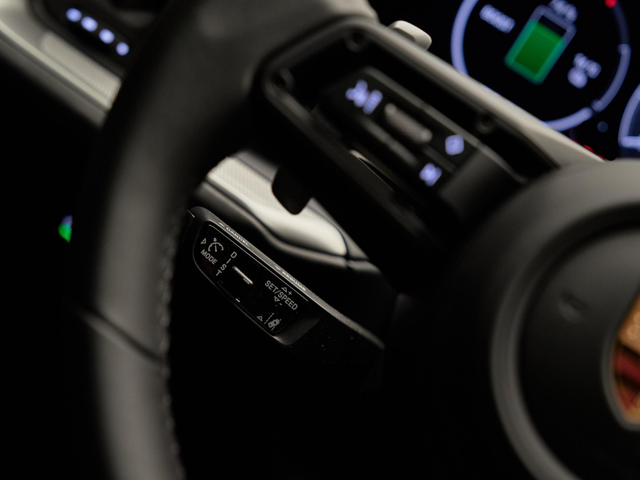 Porsche Cayenne - 18