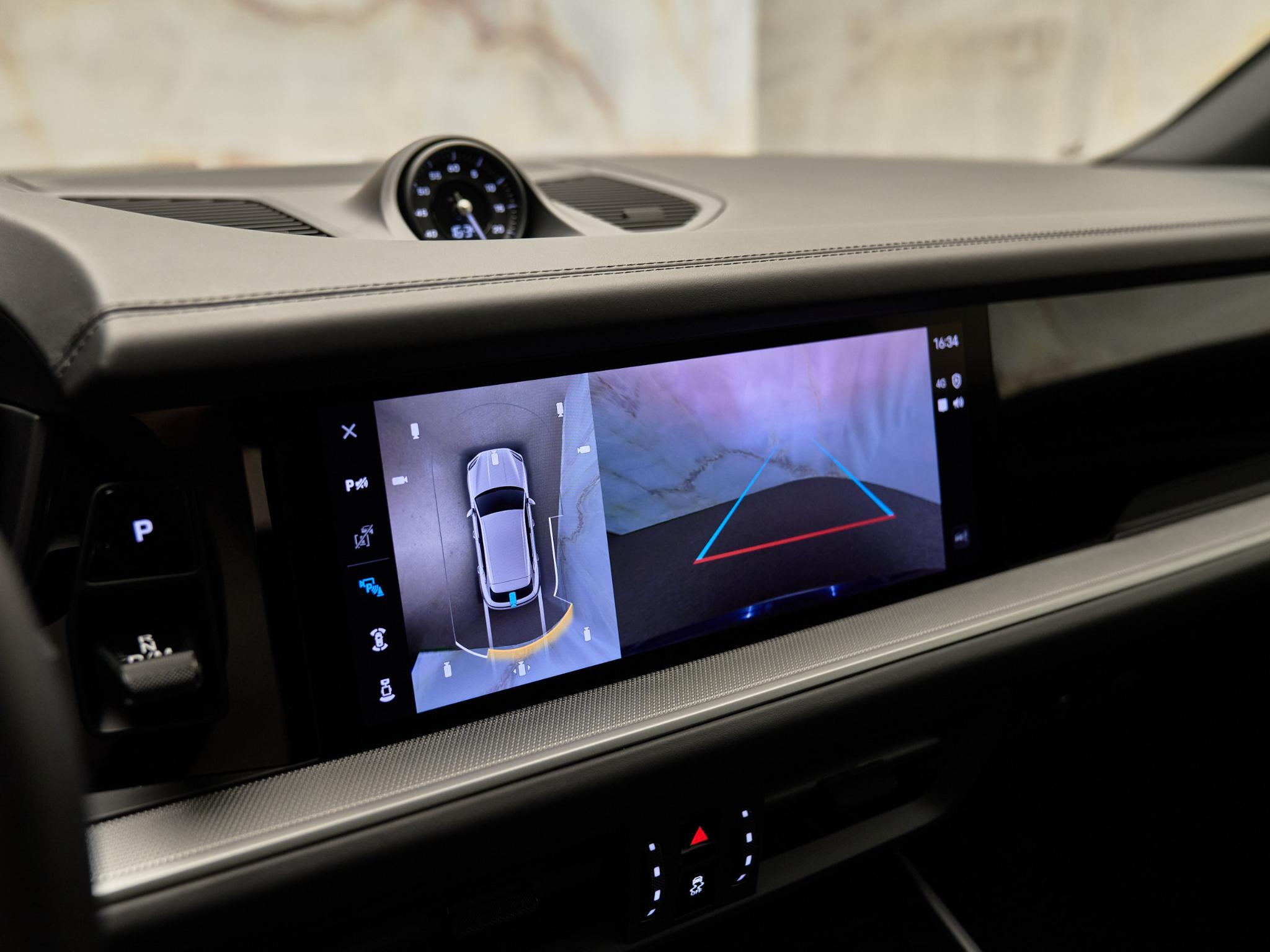 Porsche Cayenne - 13