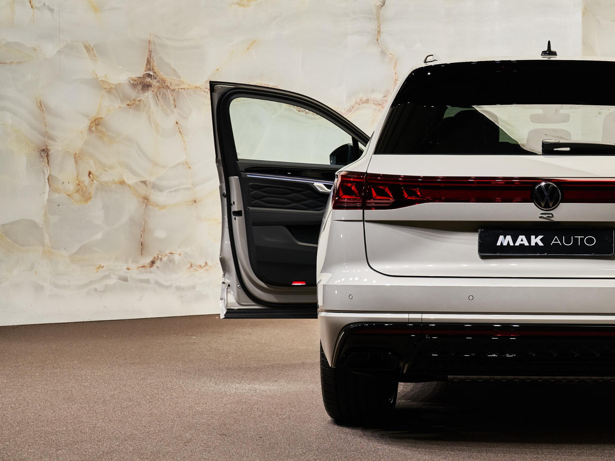 Volkswagen Touareg - 32