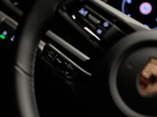 Porsche Panamera - 18