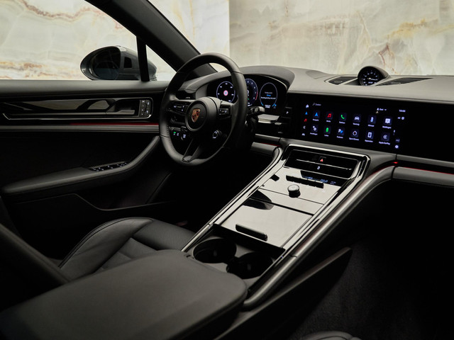 Porsche Panamera - 8