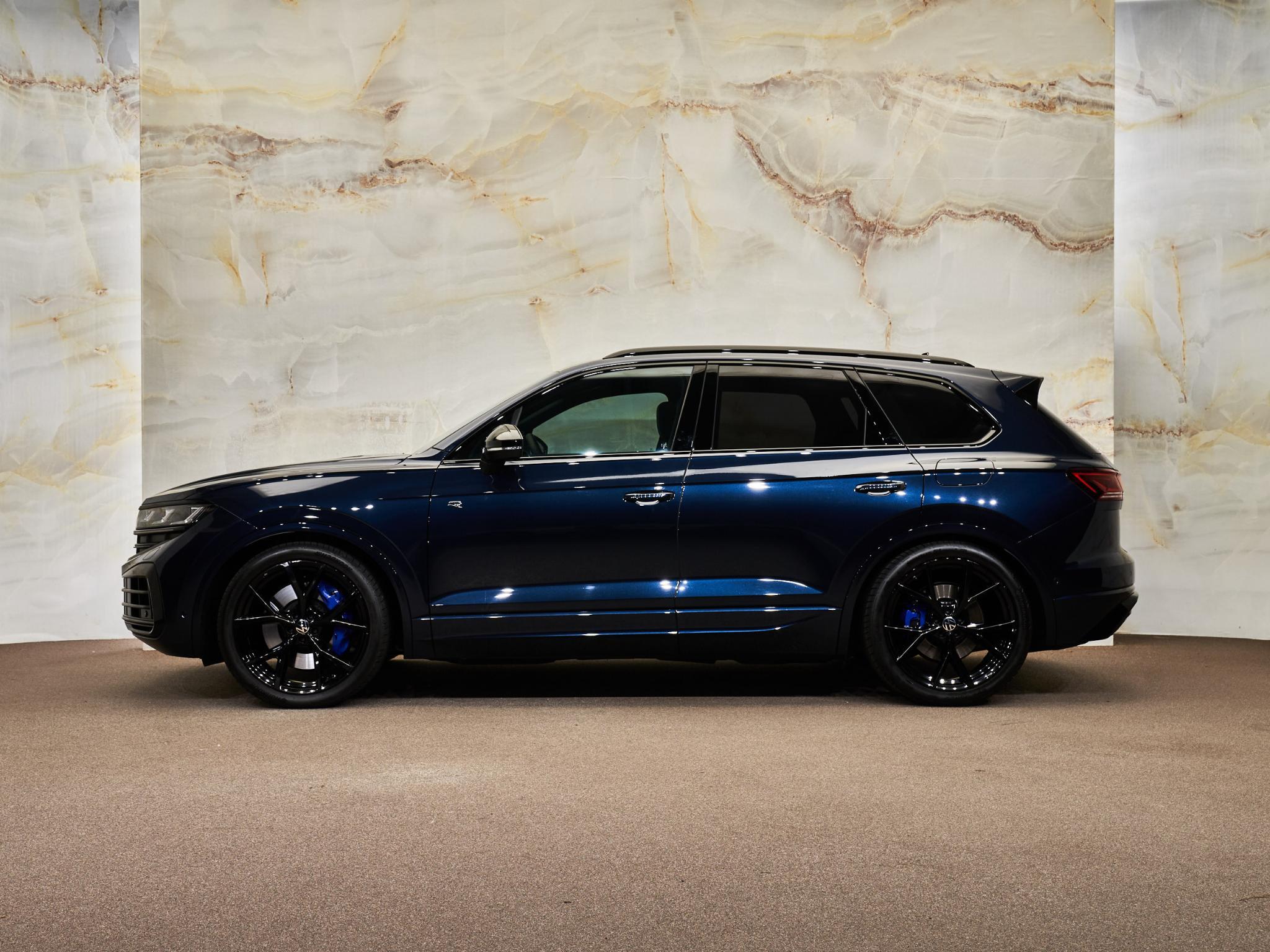Volkswagen Touareg - 2