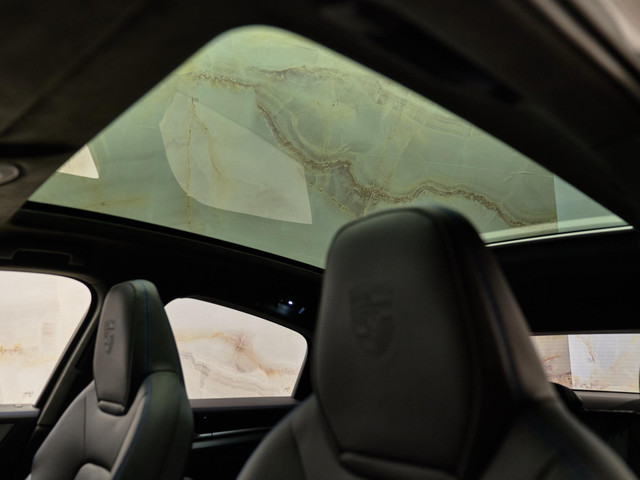 Porsche Cayenne - 12