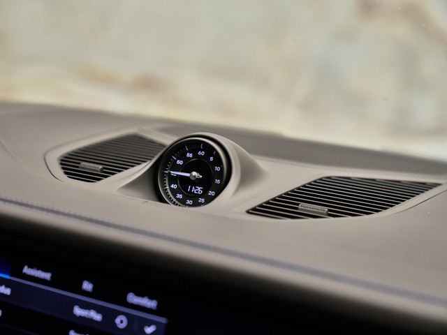 Porsche Cayenne - 18
