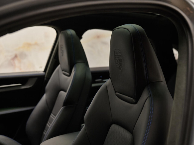 Porsche Cayenne - 27