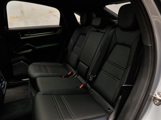 Porsche Cayenne - 28