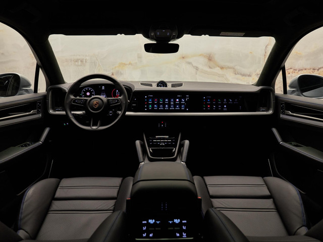 Porsche Cayenne - 30