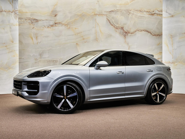 Porsche Cayenne - 35