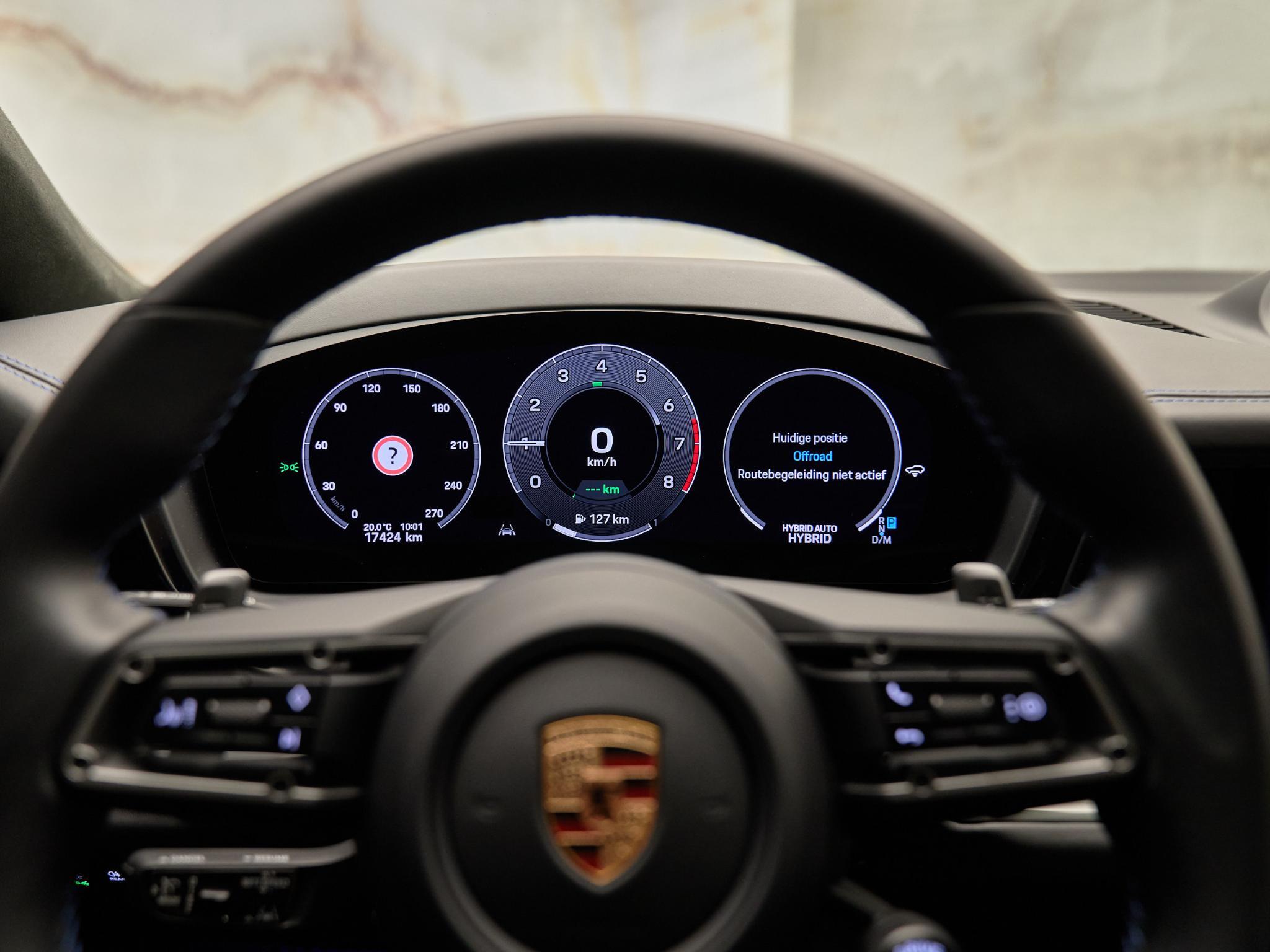 Porsche Cayenne - 19