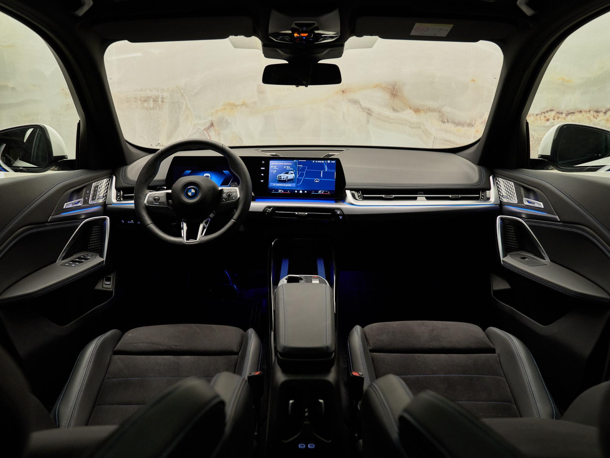 BMW X1 - 24