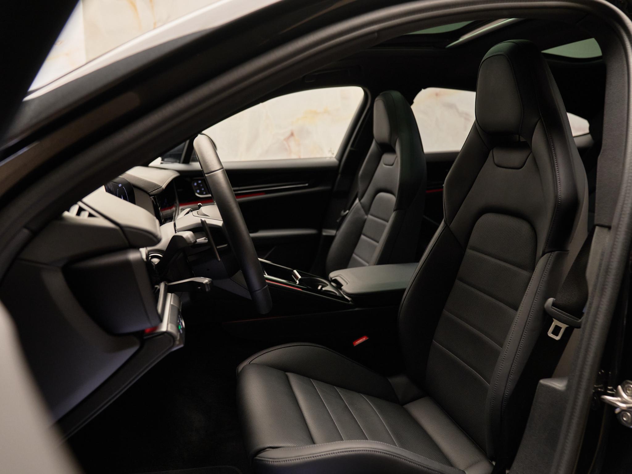Porsche Panamera - 7