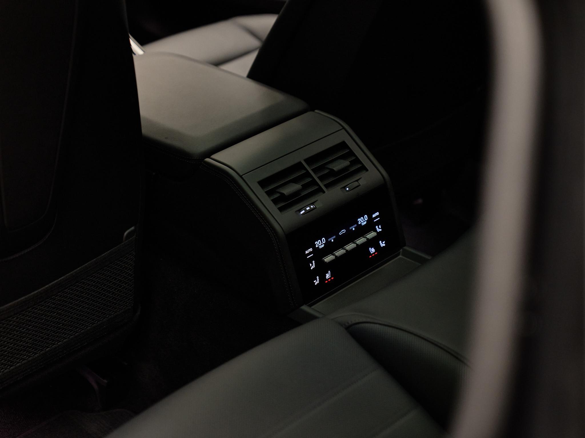 Porsche Panamera - 28