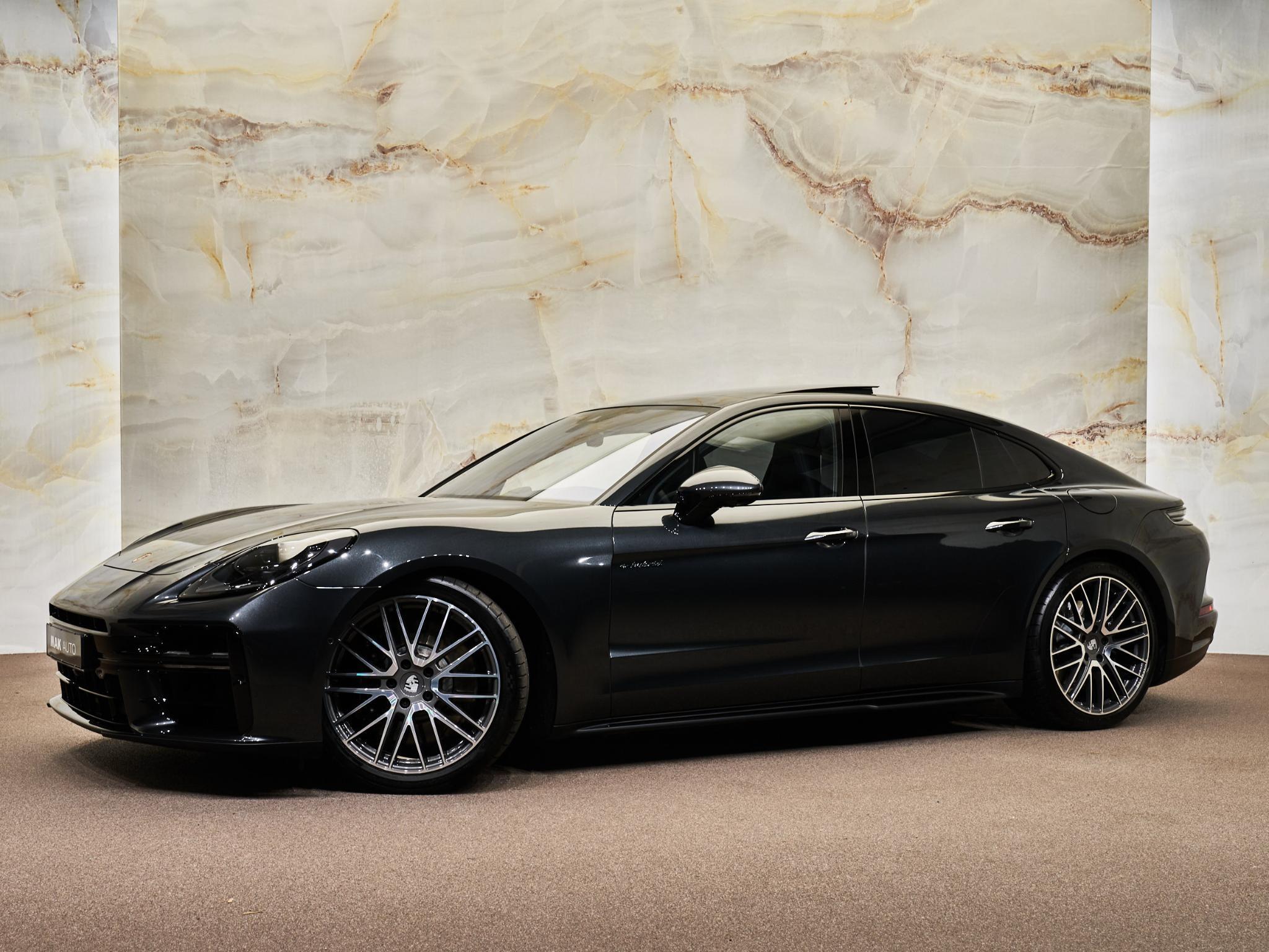 Porsche Panamera - 33