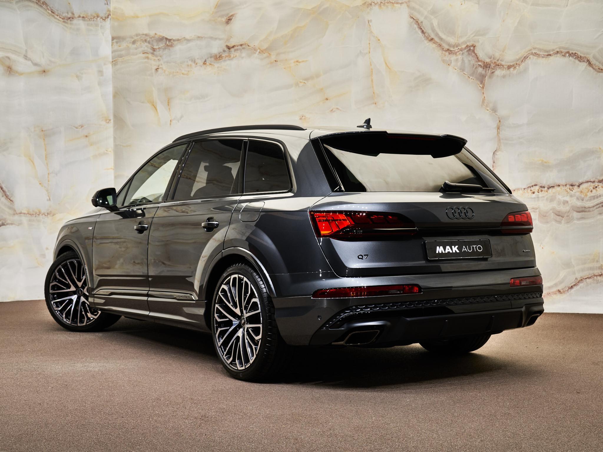 Audi Q7 - 3