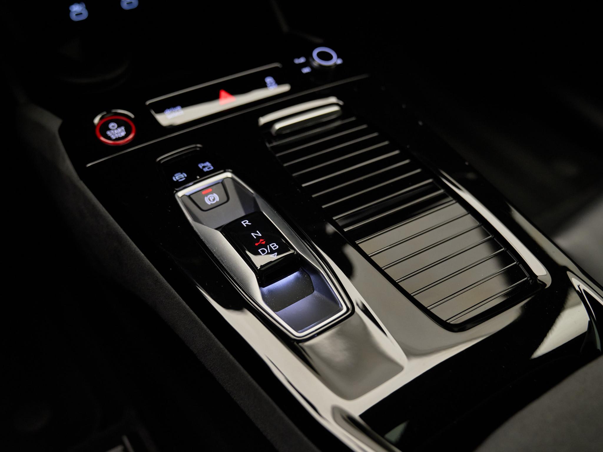 Audi SQ6 e-tron - 20