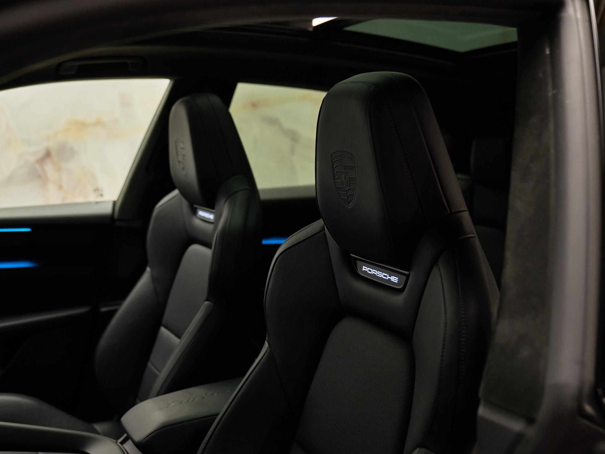 Porsche Macan - 25