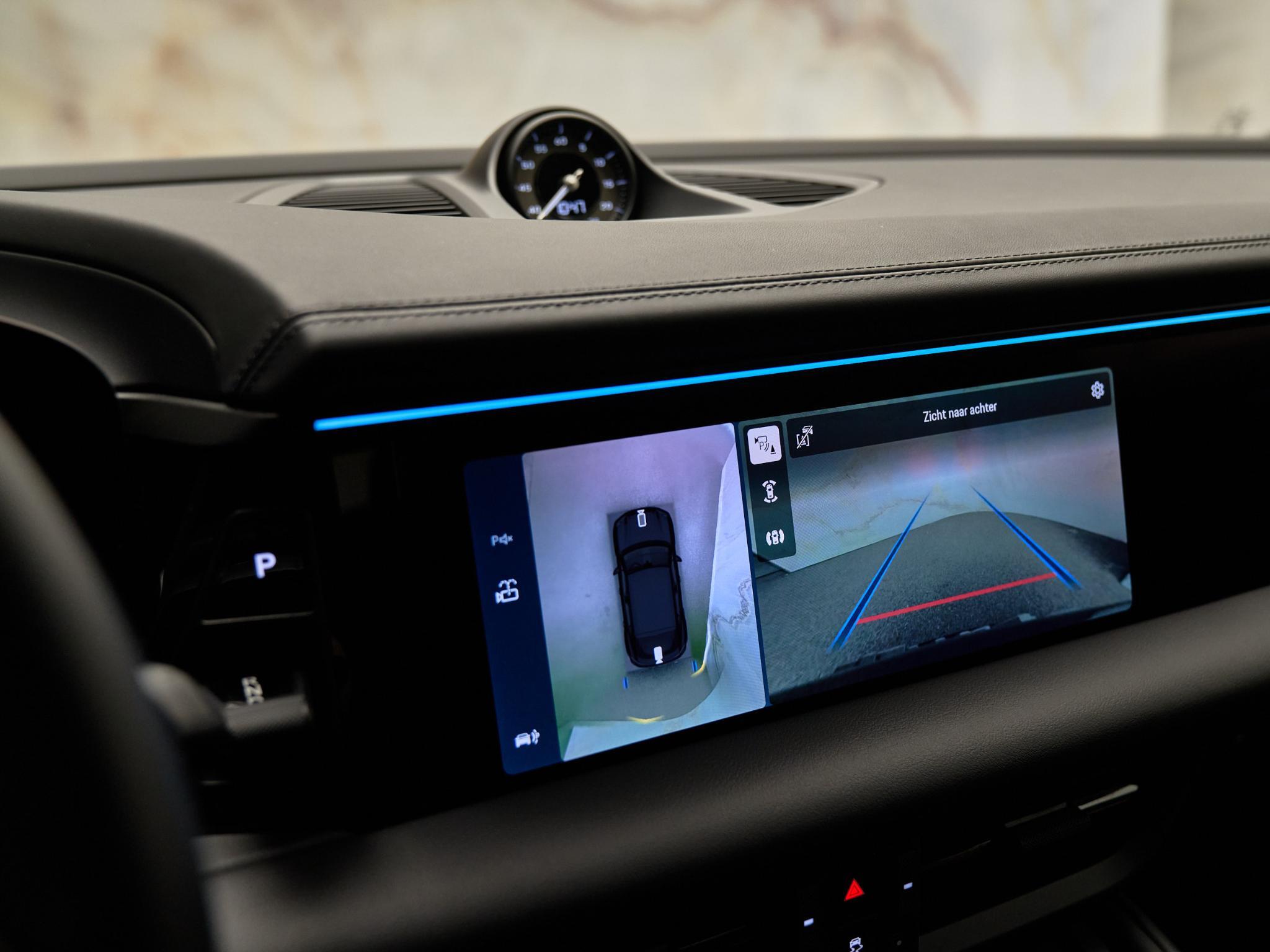 Porsche Macan - 13
