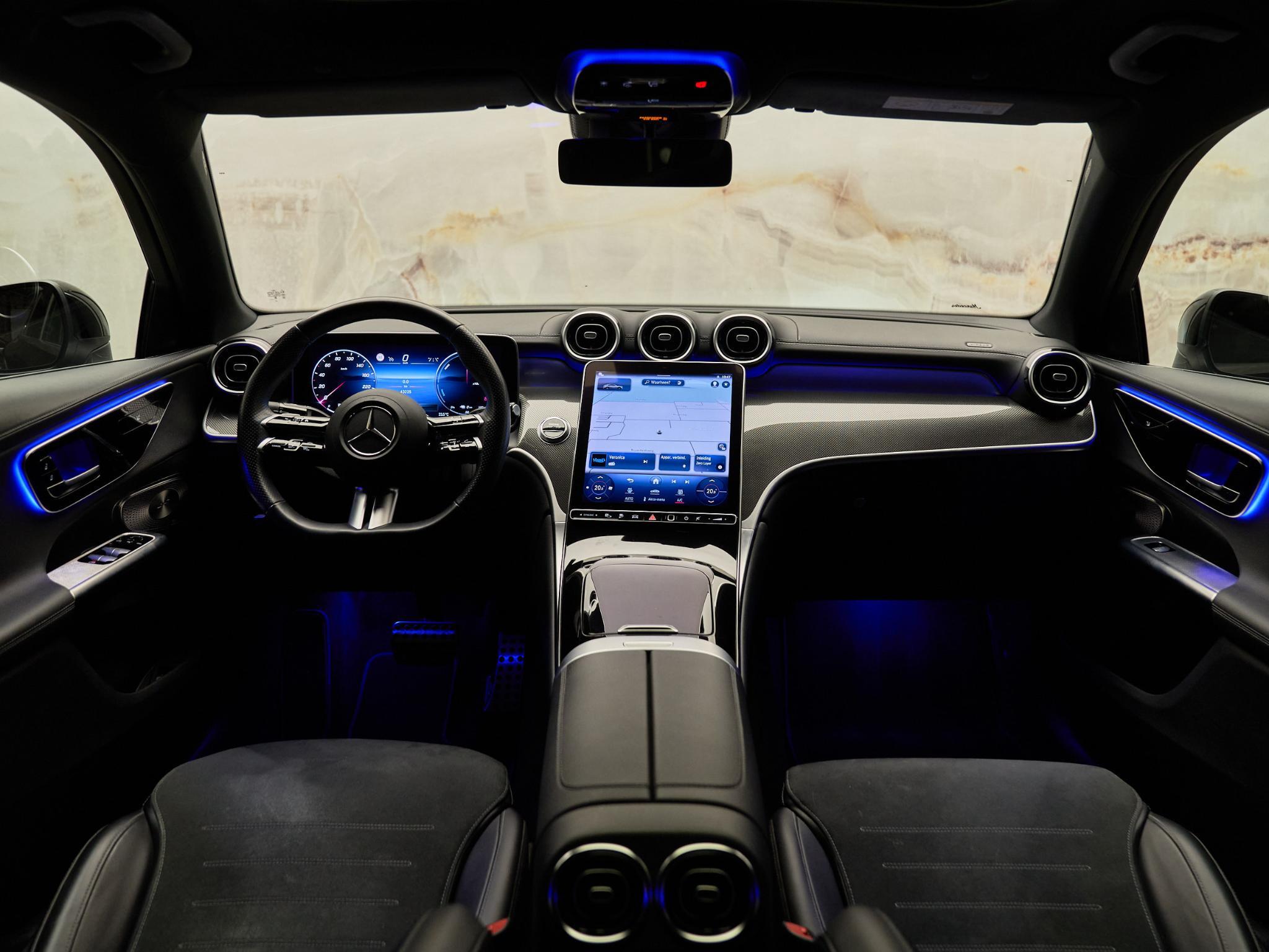 Mercedes-Benz GLC - 25