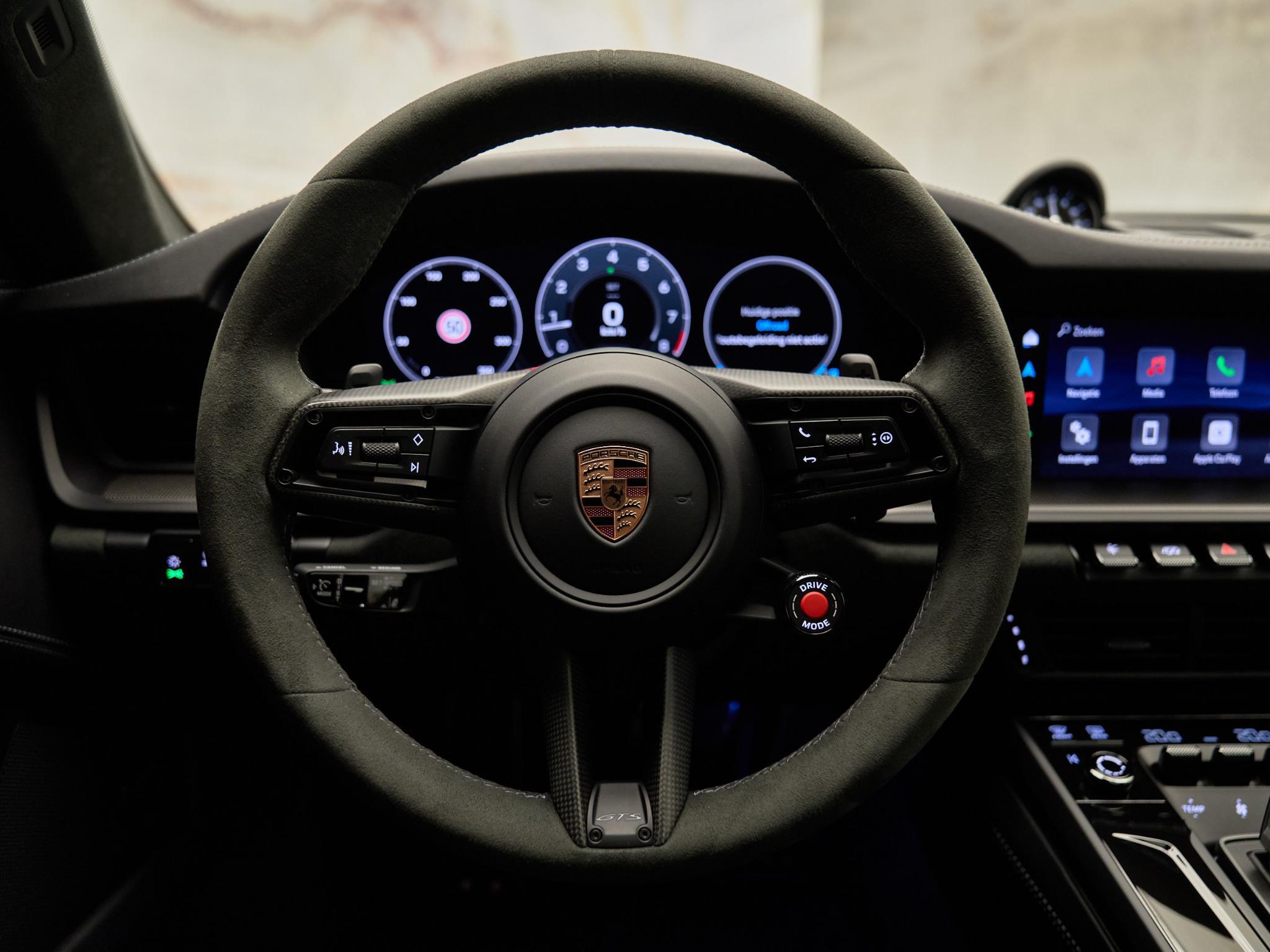 Porsche 911 - 18