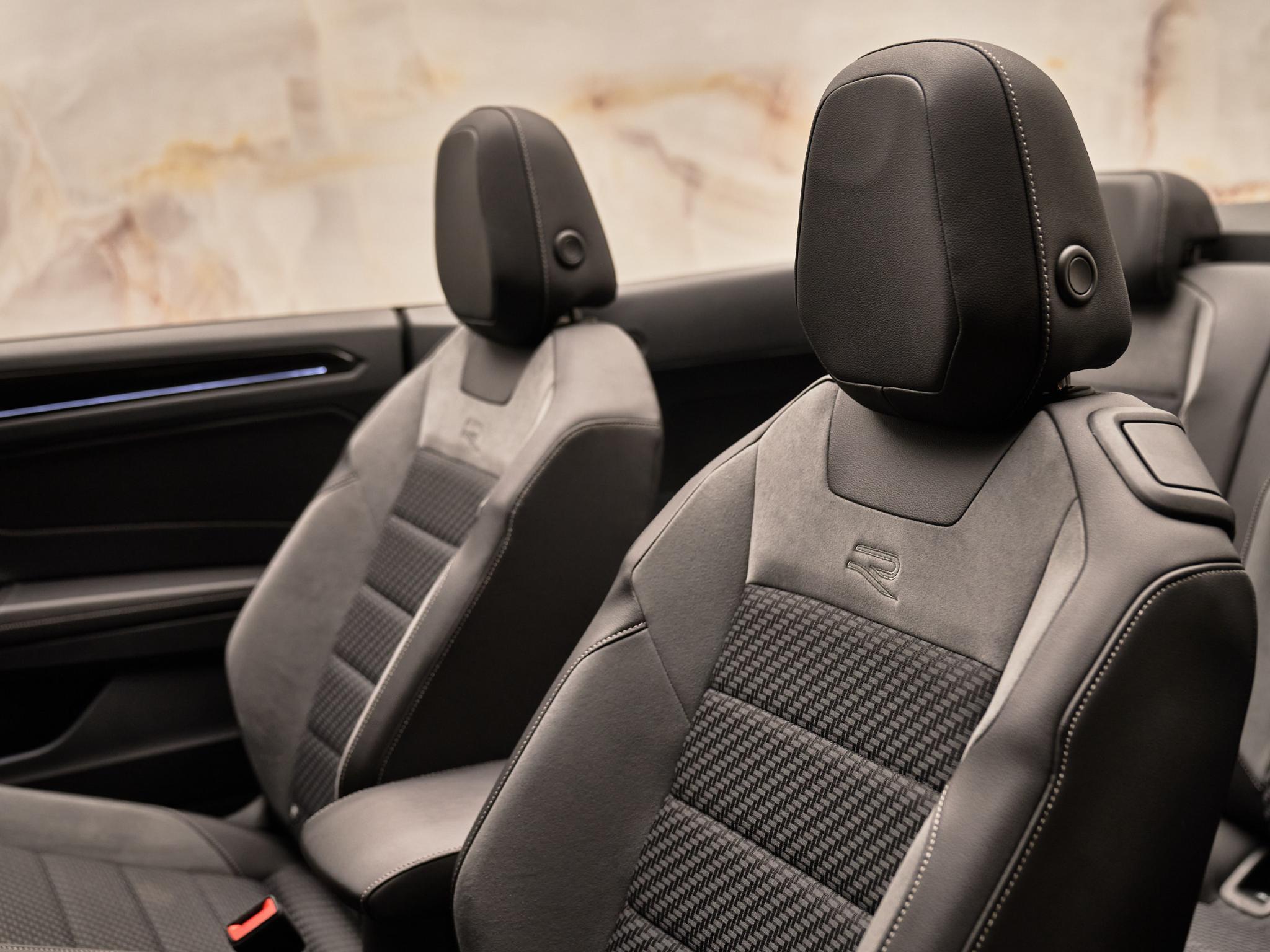 Volkswagen T-Roc - 21