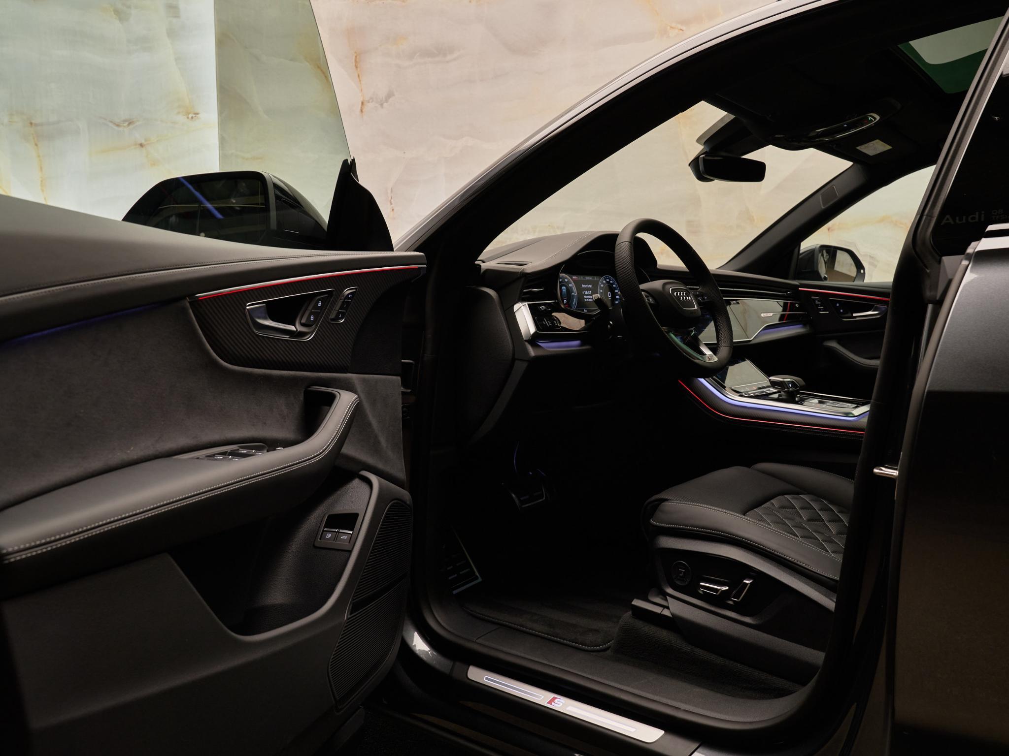 Audi Q8 - 6
