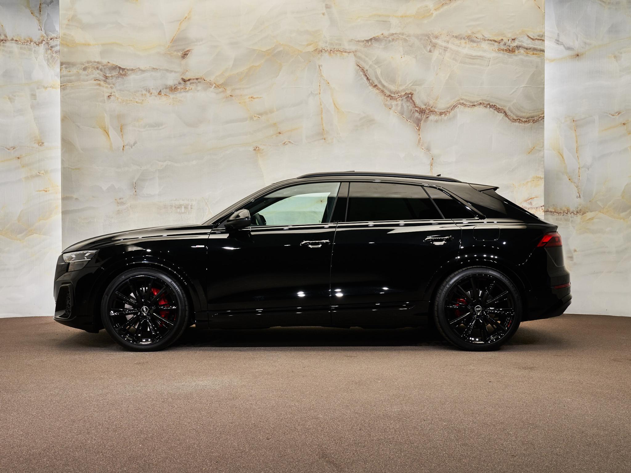 Audi Q8 - 2