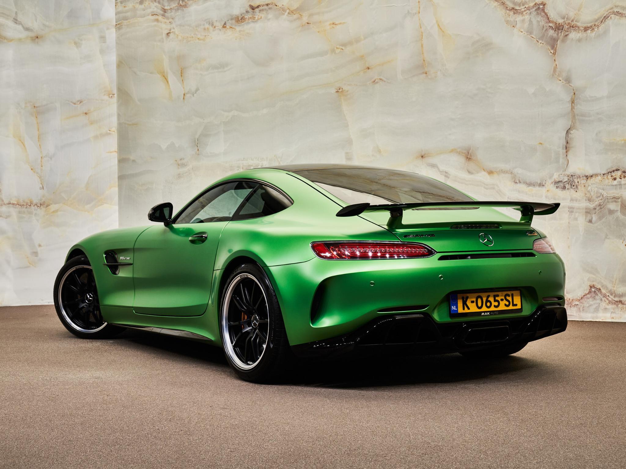Mercedes-Benz AMG GT - 3
