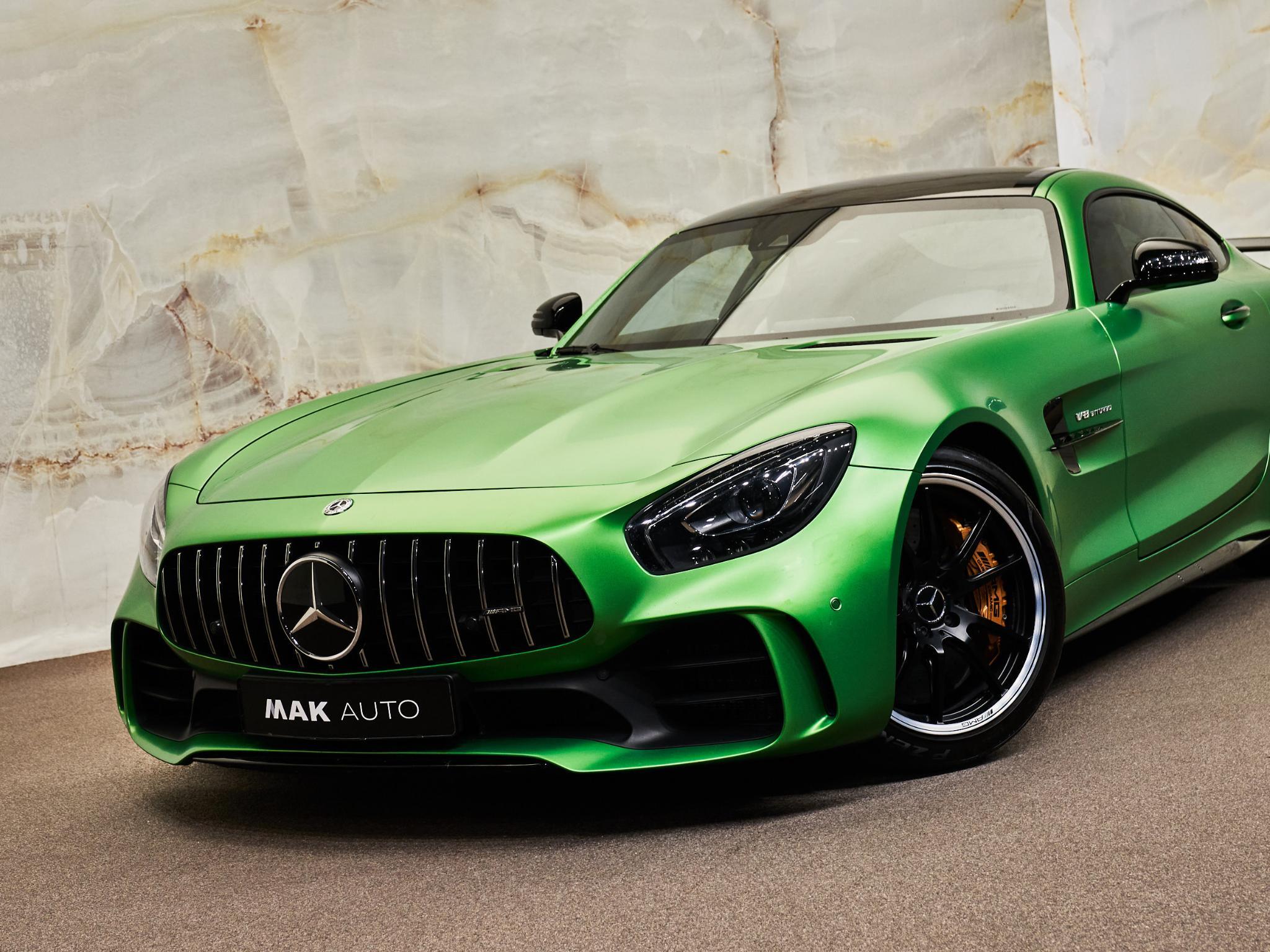 Mercedes-Benz AMG GT - 4