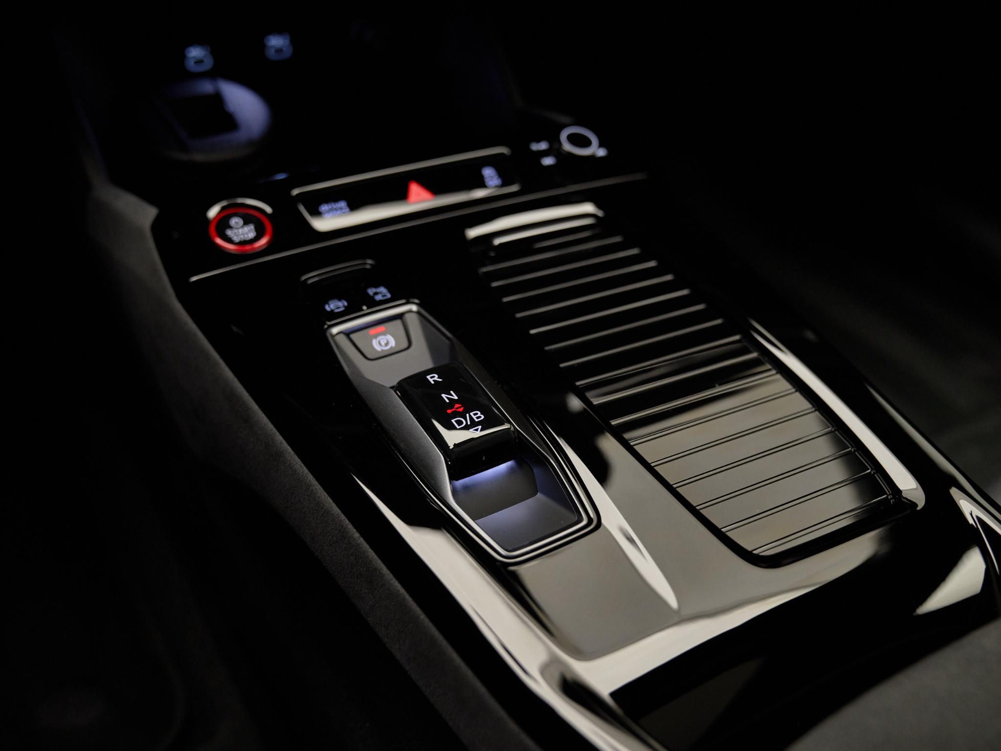 Audi S6 Avant e-tron - 26