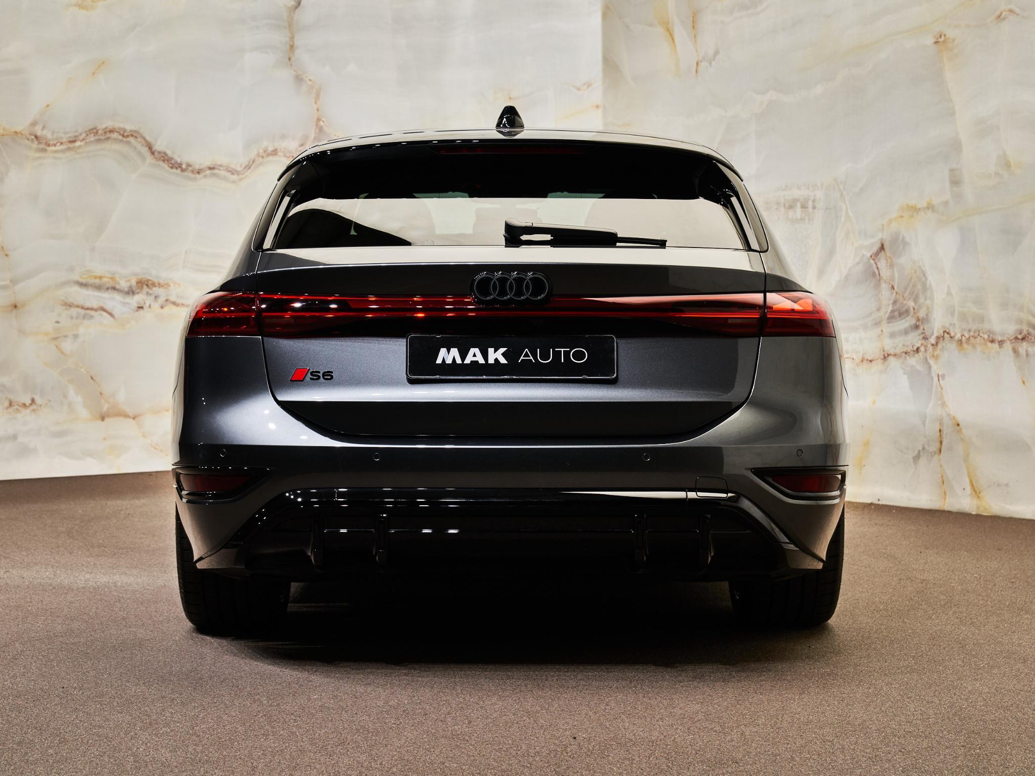Audi S6 Avant e-tron - 35