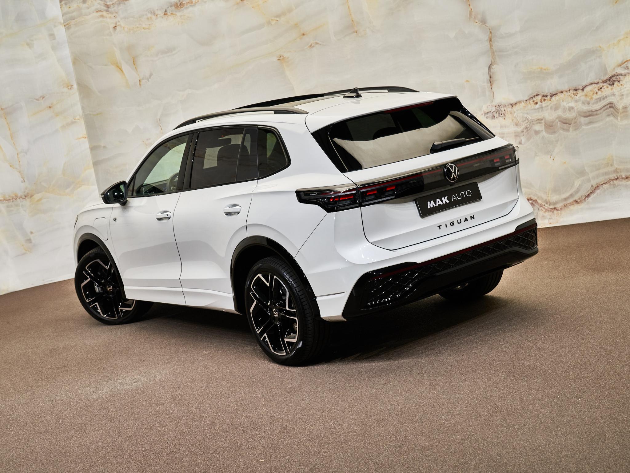 Volkswagen Tiguan - 35