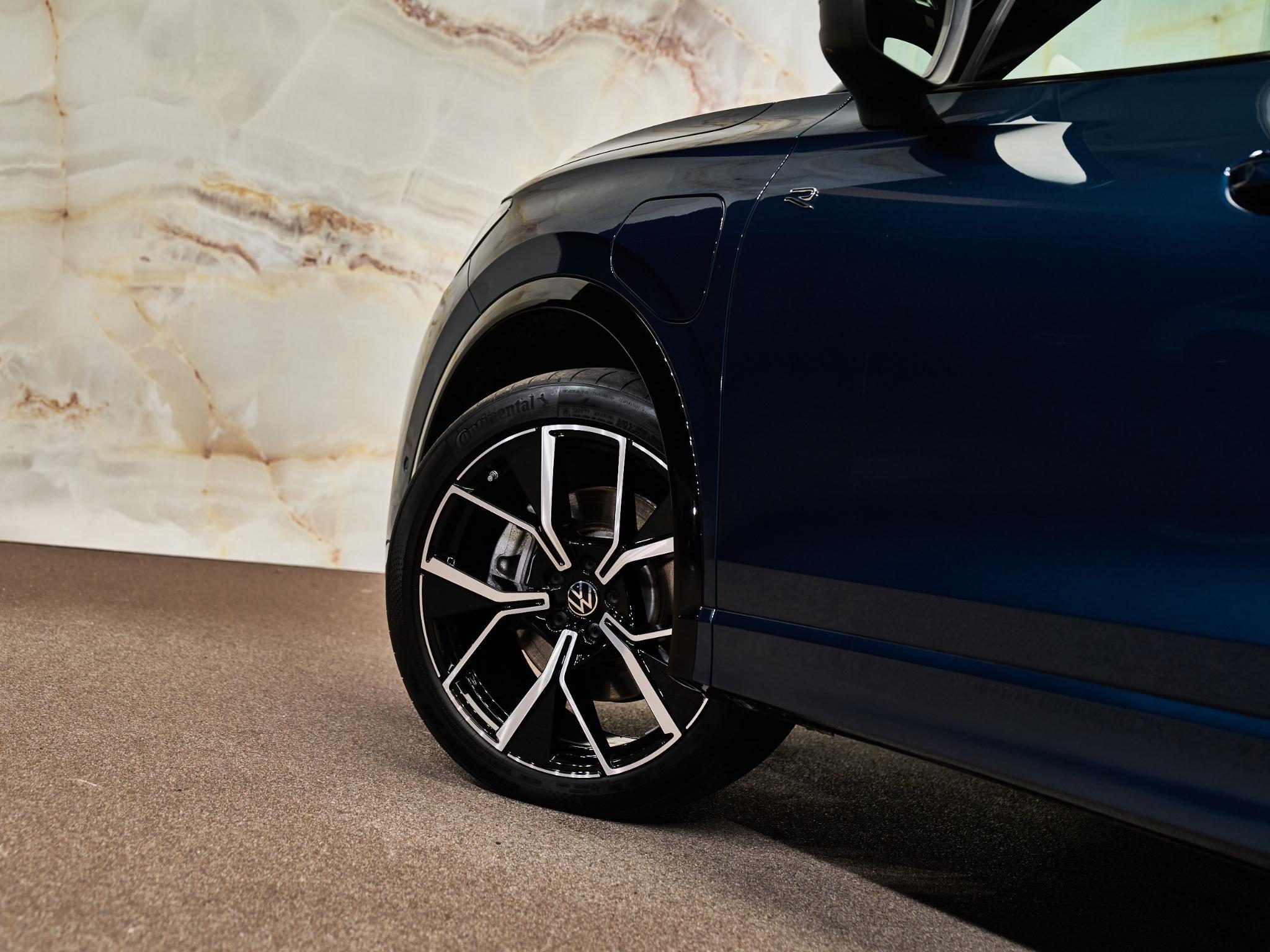 Volkswagen Tiguan - 30