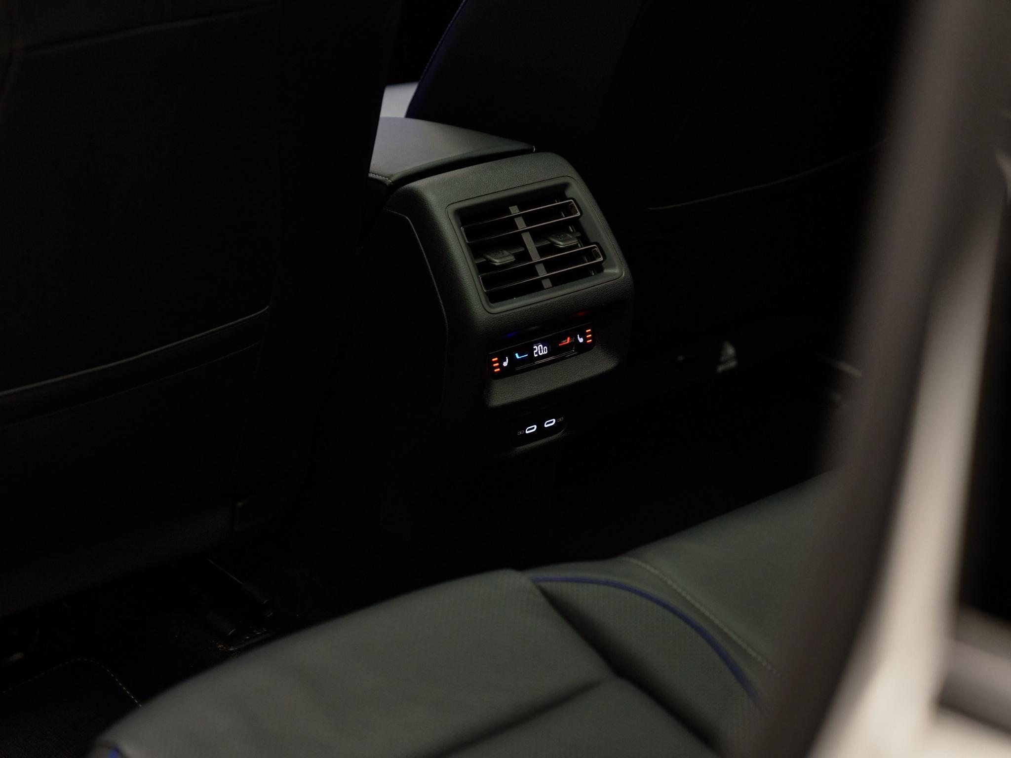 Volkswagen Tiguan - 28