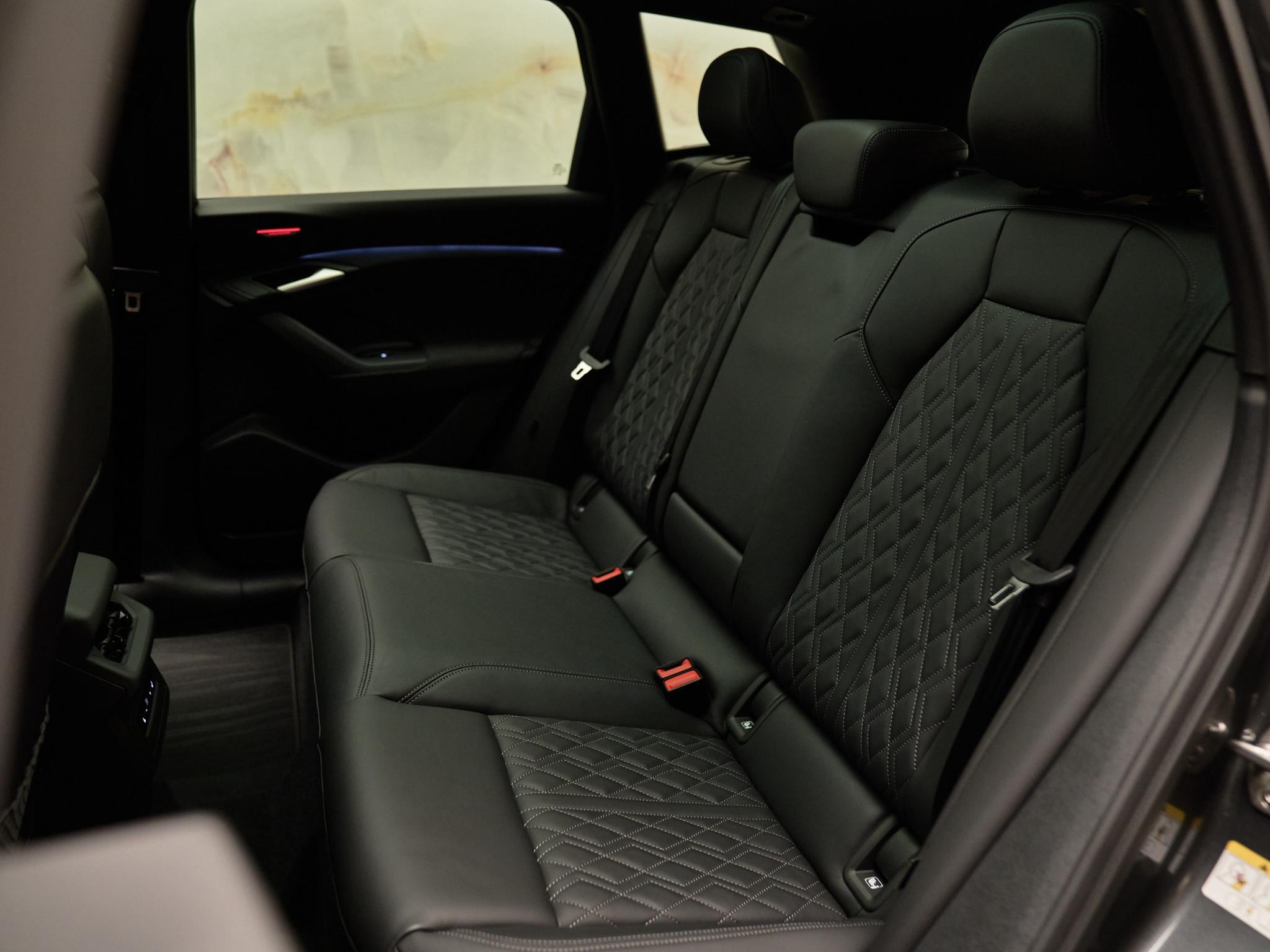 Audi SQ6 e-tron - 28