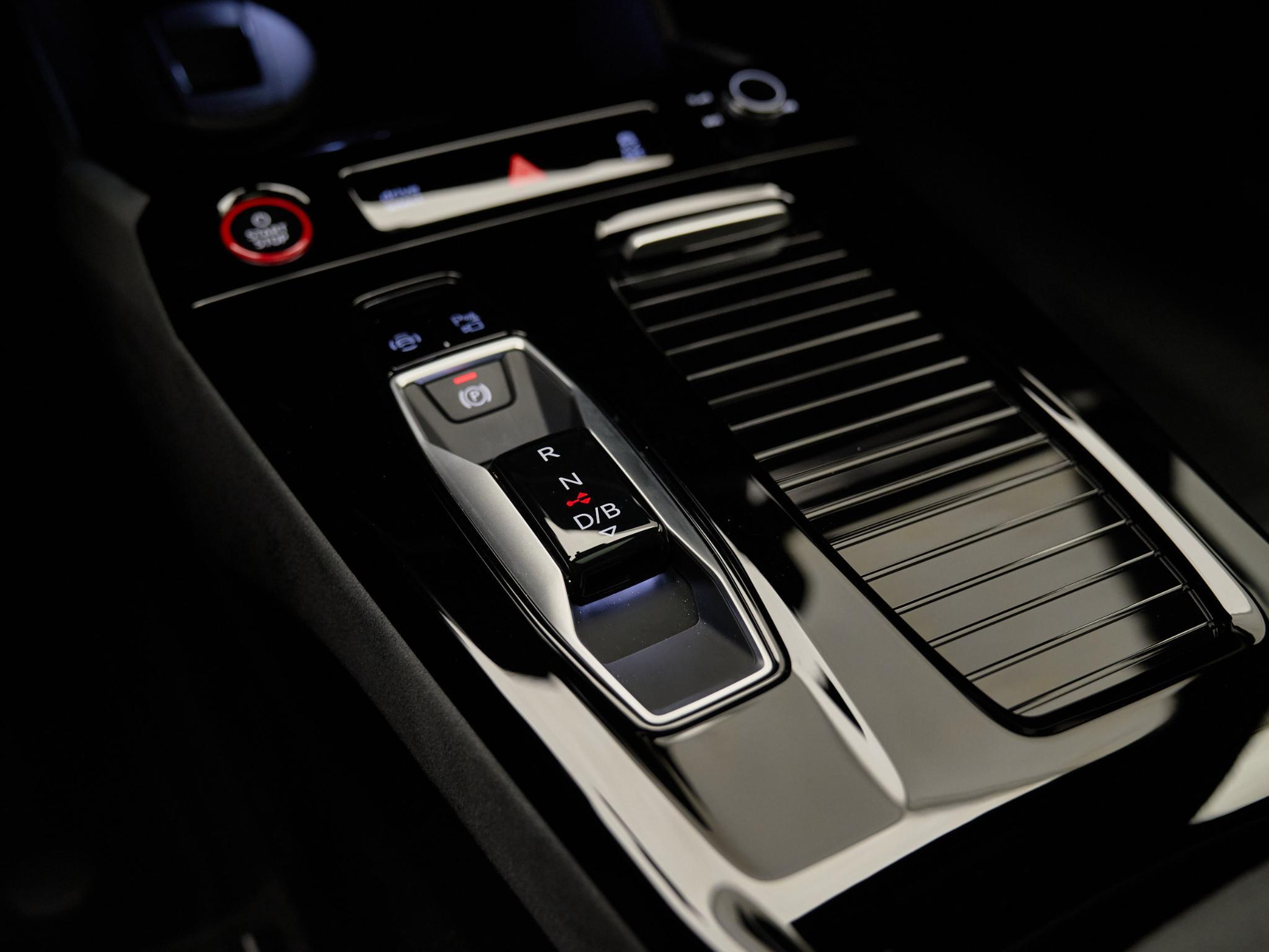 Audi SQ6 e-tron - 23