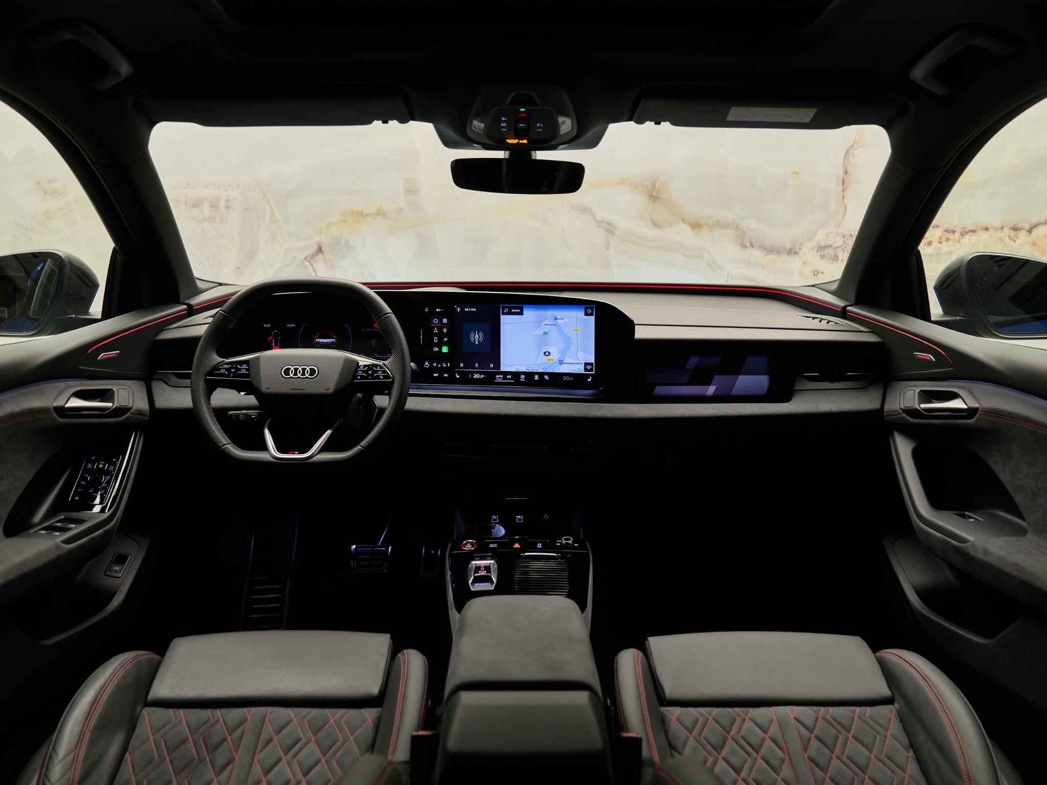 Audi SQ6 e-tron - 30