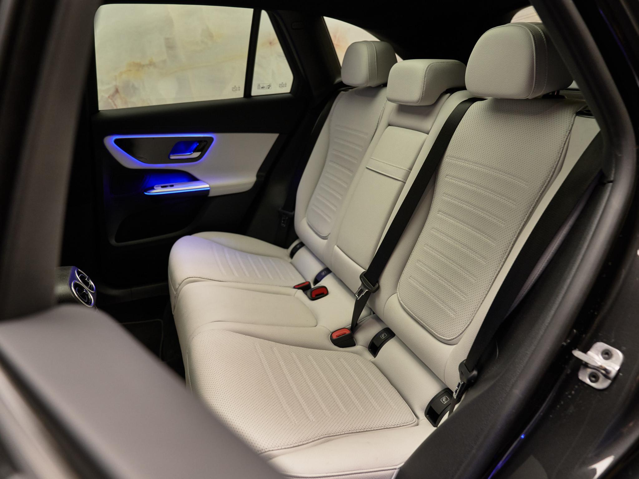 Mercedes-Benz GLC - 22