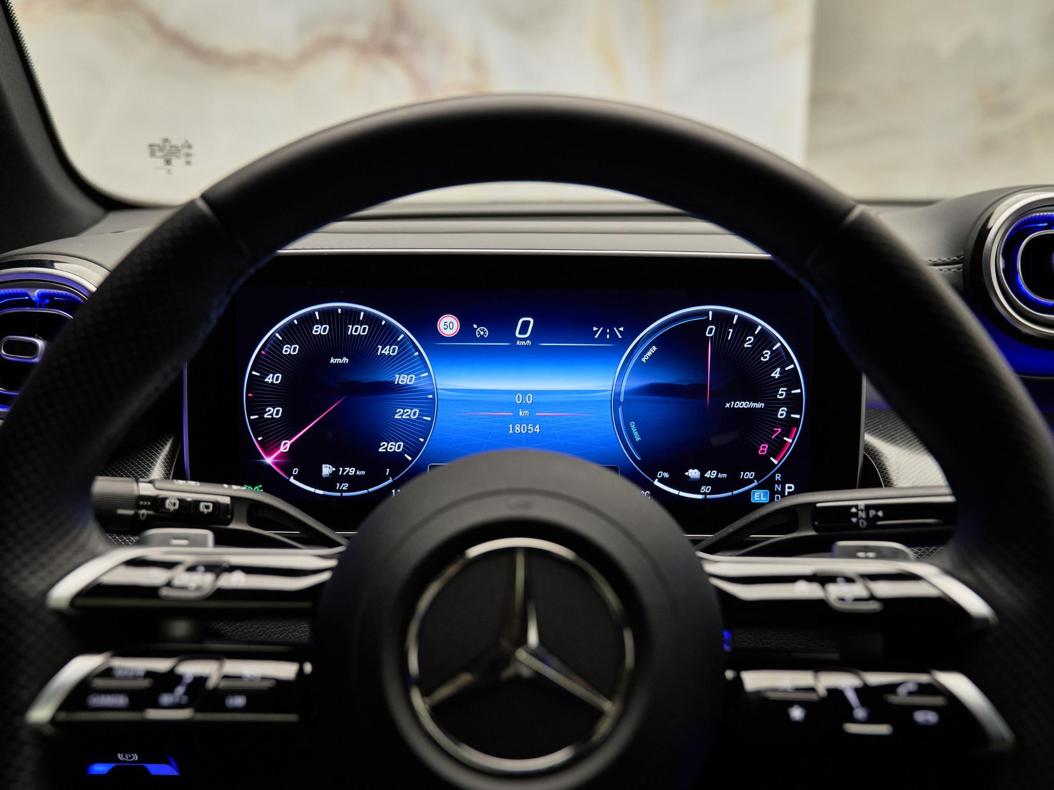 Mercedes-Benz GLC - 14