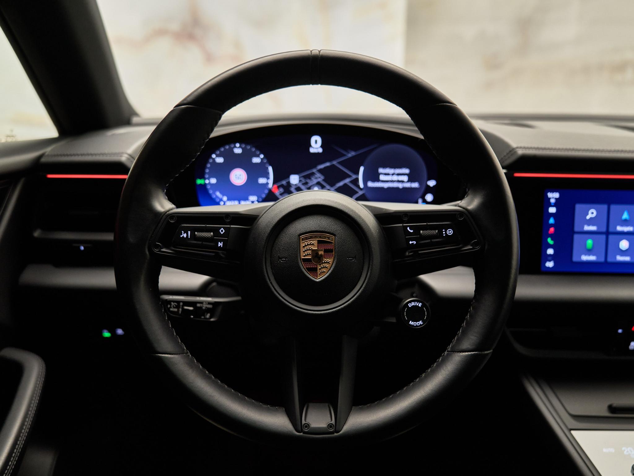 Porsche Macan - 17