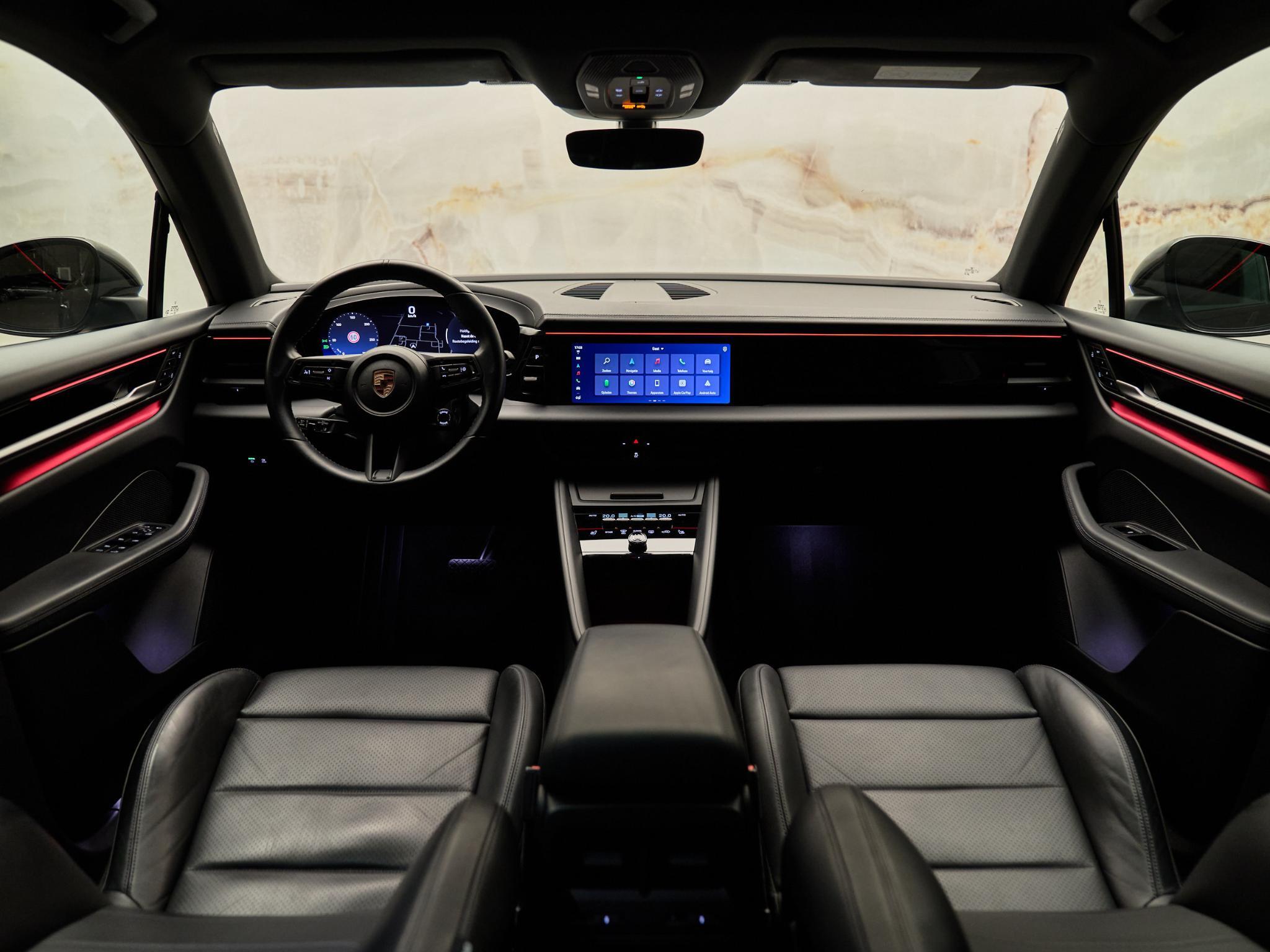 Porsche Macan - 26