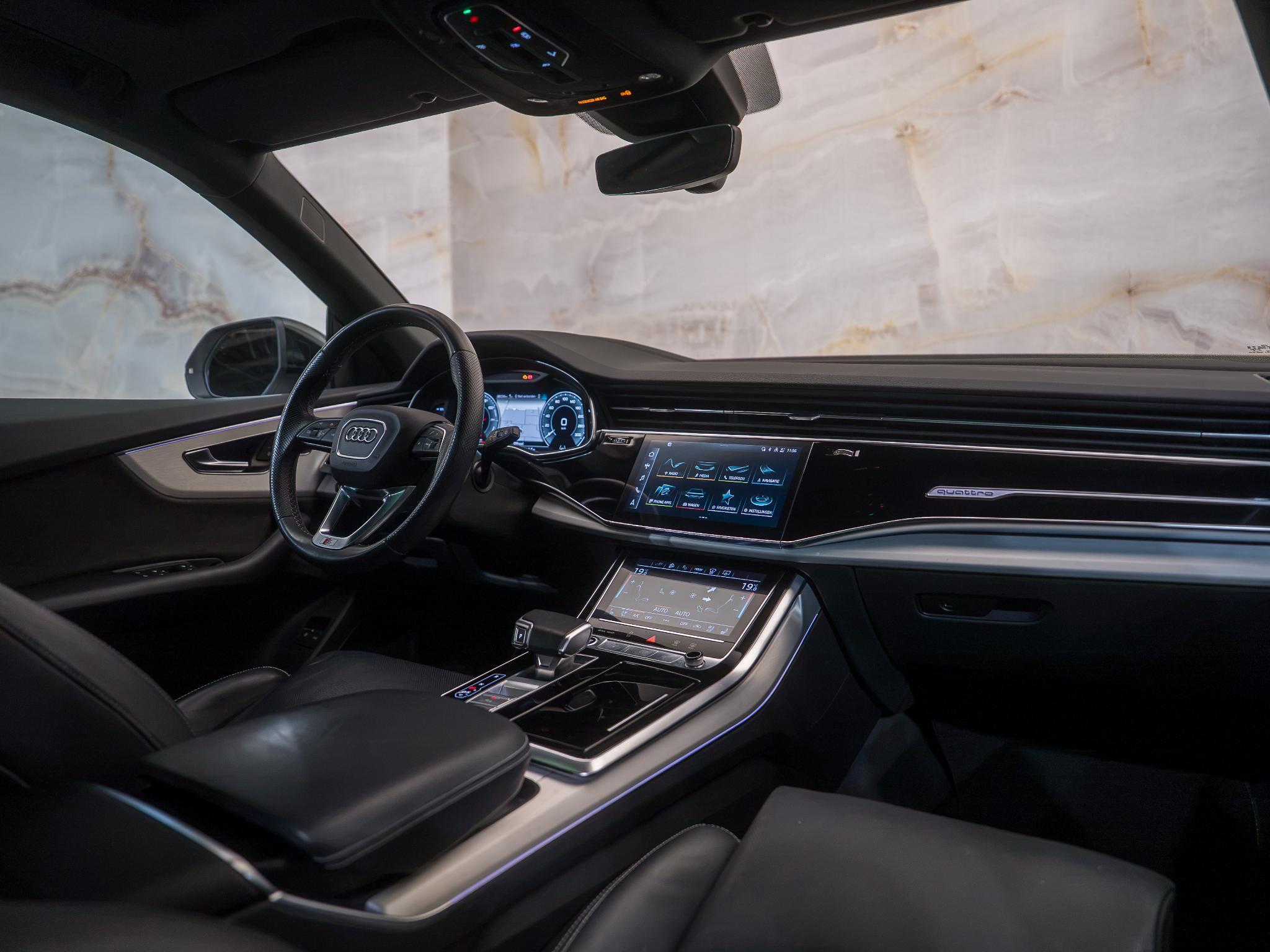 Audi Q8 - 8