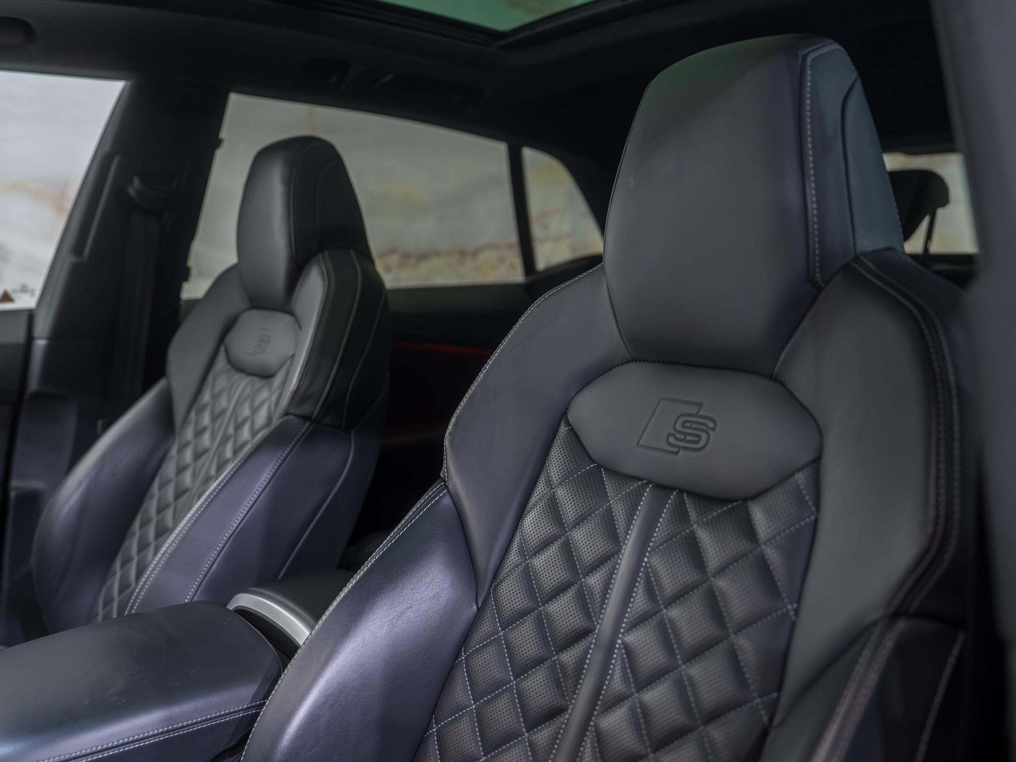 Audi Q8 - 21