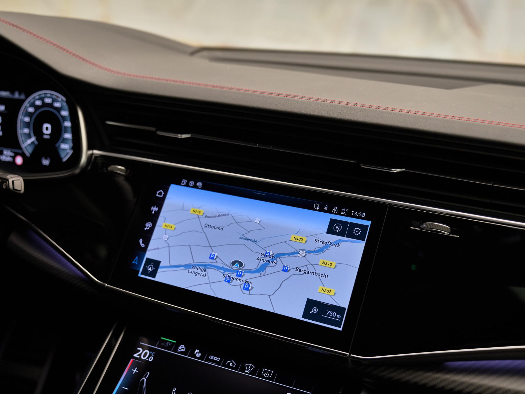 Audi Q8 - 26
