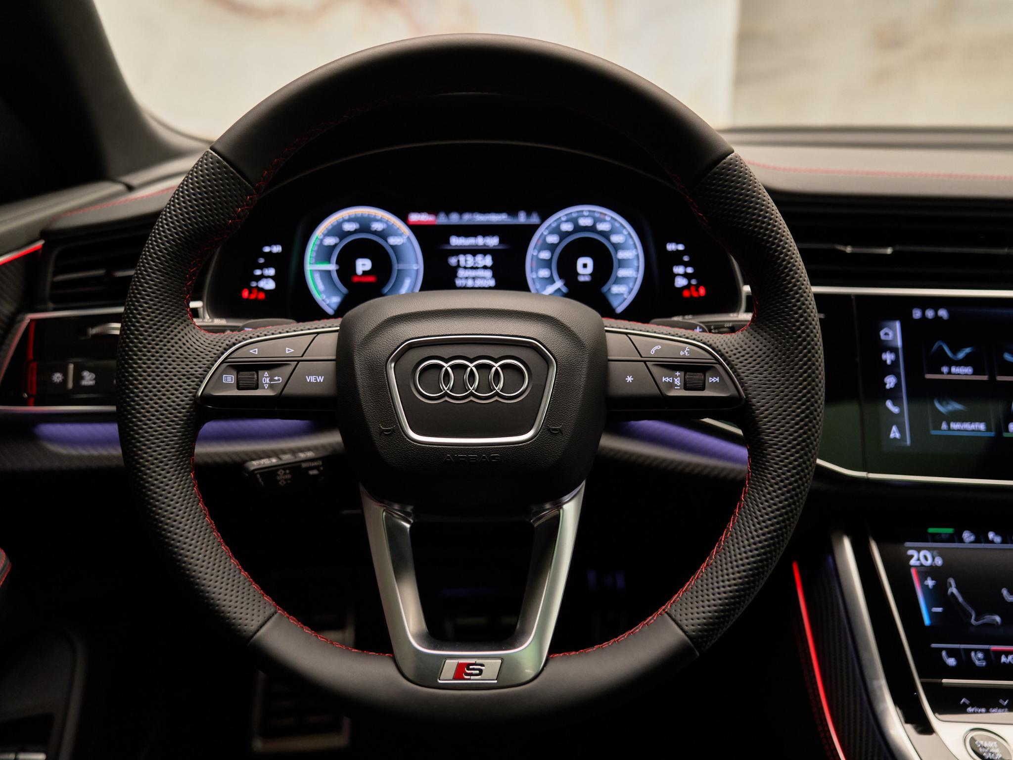 Audi Q8 - 18