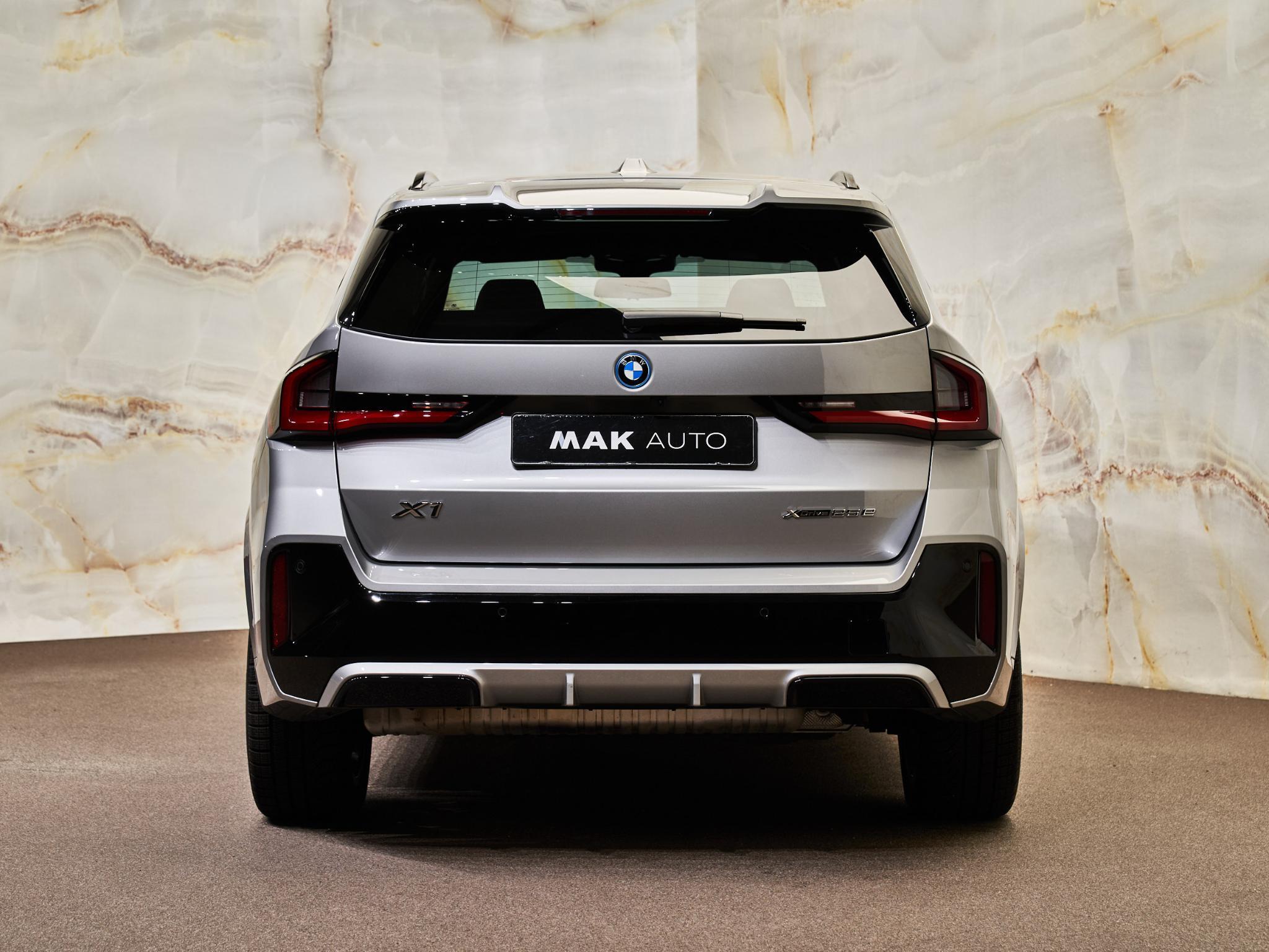 BMW X1 - 24