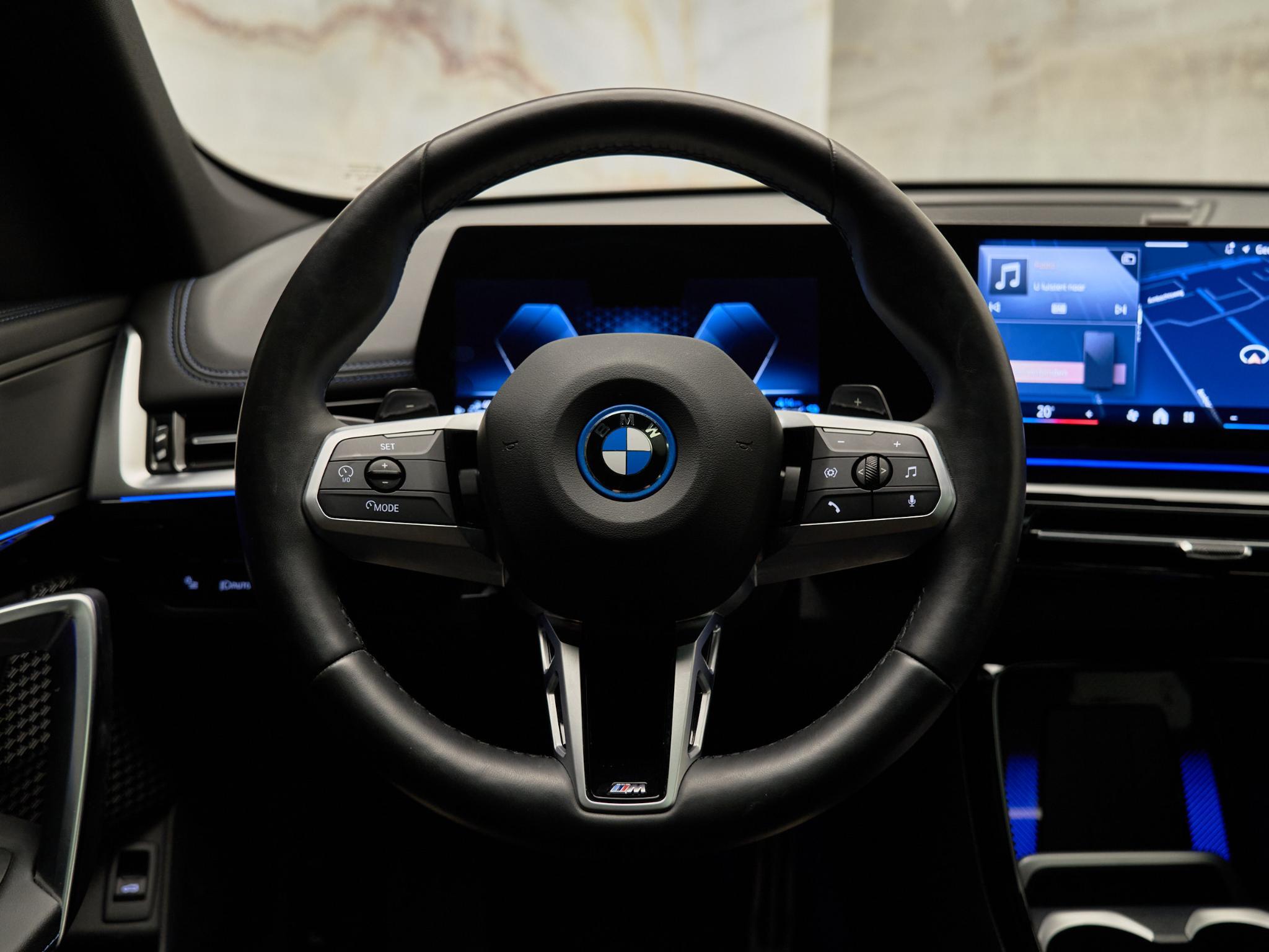 BMW X1 - 13