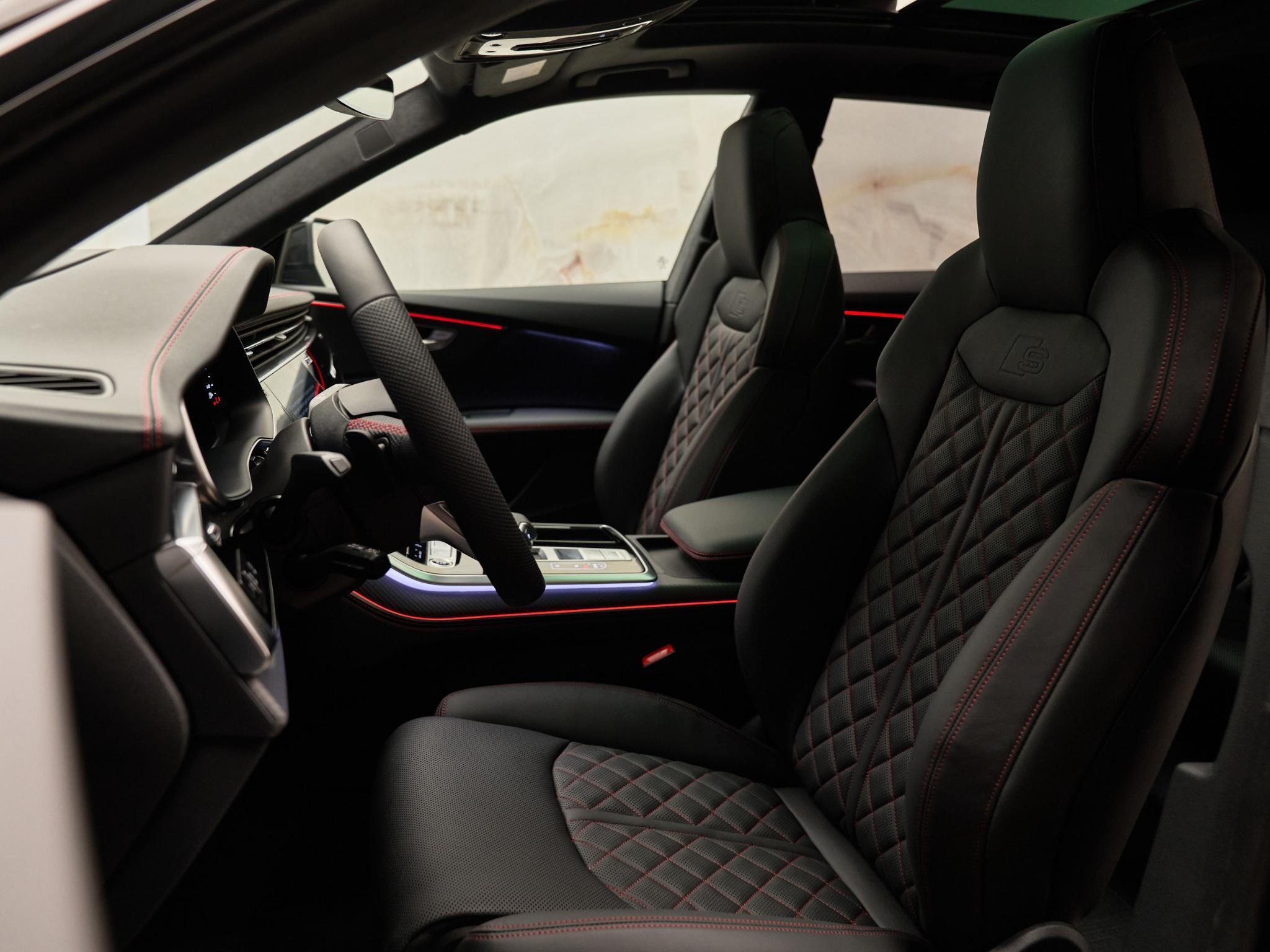 Audi Q8 - 7
