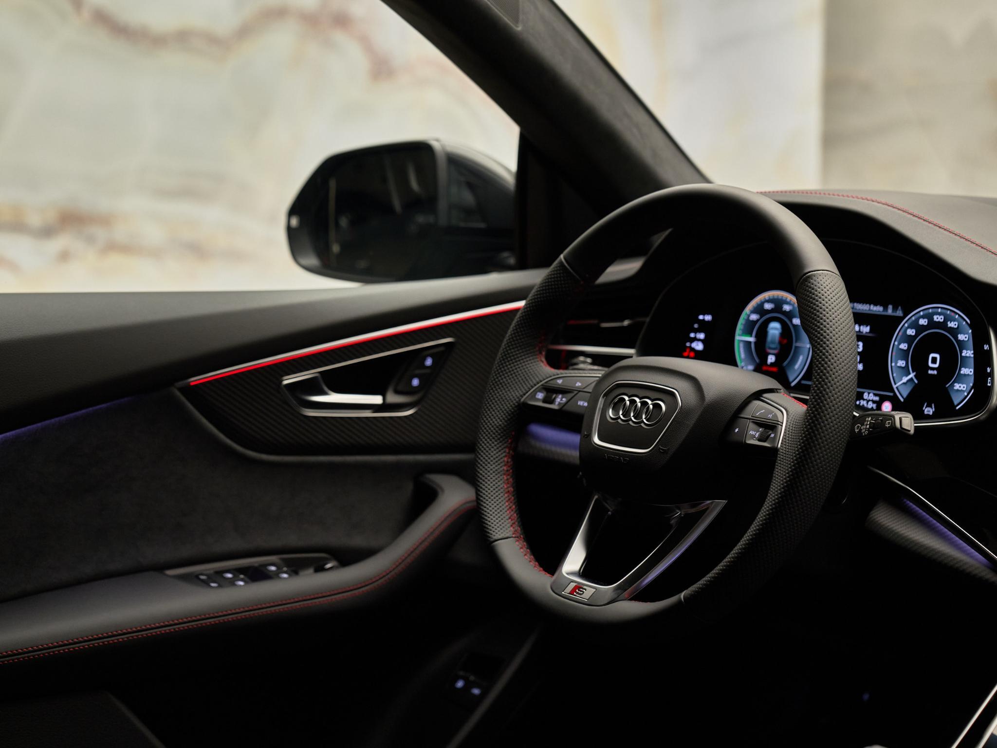 Audi Q8 - 25