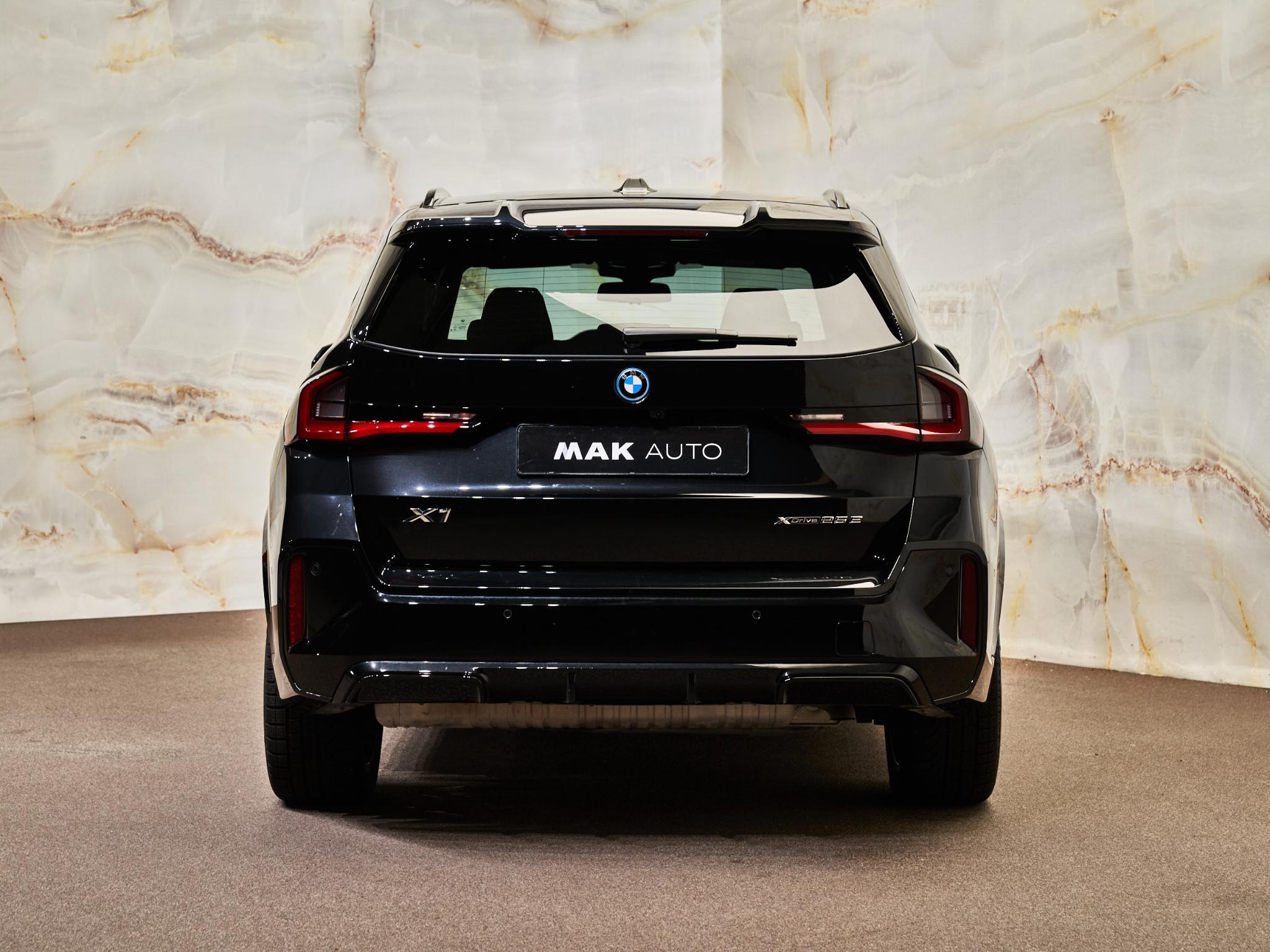 BMW X1 - 24