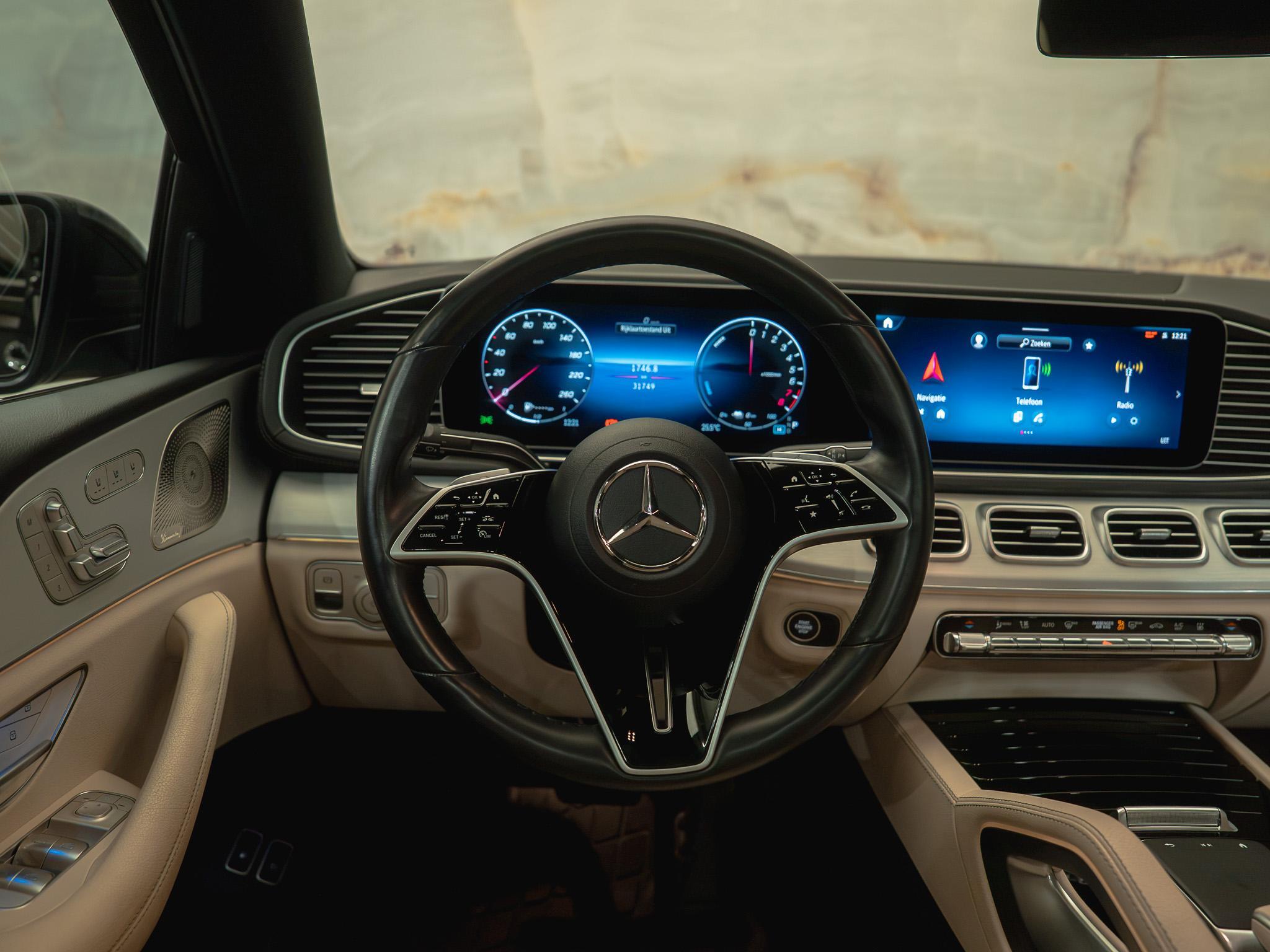 Mercedes-Benz GLE - 14